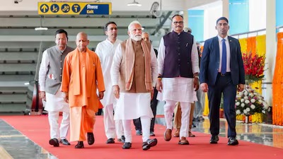 जेवर एयरपोर्ट का भव्य शुभारंभ: पीएम मोदी ने NCR को दिया दूसरा इंटरनेशनल एयरपोर्ट
